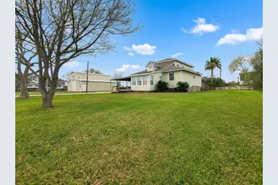 542 16th Street, San Leon, TX 77539 - Photo 1