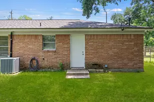 2304 Cedar Bayou Rd, Baytown, TX 77520 - Photo 11