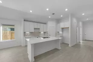 2530 Ivory Basewood Ln, Katy, TX 77493 - Photo 3