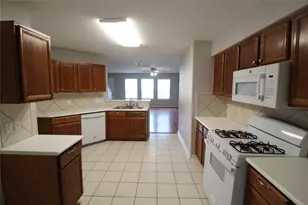 2834 Iris Valley Way, Houston, TX 77038 - Photo 5