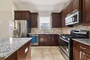 19327 N Cottonwood Green Ln, Cypress, TX 77433 - Photo 17