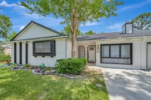 910 Beachcomber Ln, Houston, TX 77062 - Photo 1
