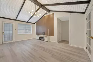 910 Beachcomber Ln, Houston, TX 77062 - Photo 19