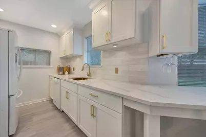 910 Beachcomber Lane, Houston, TX 77062 - Photo 25