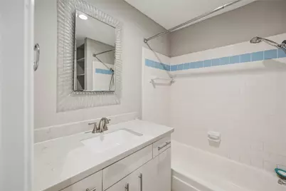 1909 Brun Street #9, Houston, TX 77019 - Photo 17