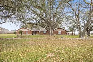 9418 Co Rd 423, Navasota, TX 77868 - Photo 9