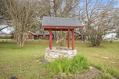 9418 County Road 423, Navasota, TX 77868 - Photo 17