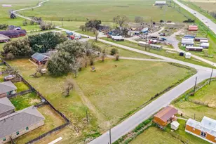 9418 Co Rd 423, Navasota, TX 77868 - Photo 25