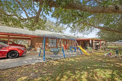 9418 County Road 423, Navasota, TX 77868 - Photo 5