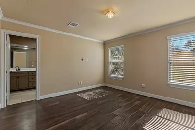 108 Harbour Town Drive, Conroe, TX 77356 - Photo 9