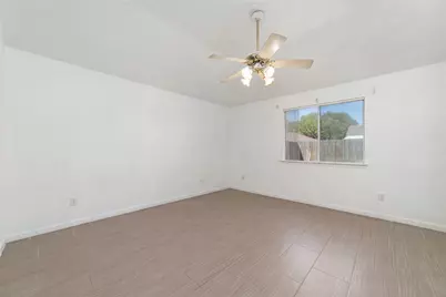 13502 Wells River Drive, Houston, TX 77041 - Photo 15