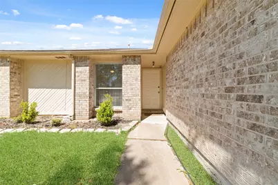 13502 Wells River Drive, Houston, TX 77041 - Photo 3