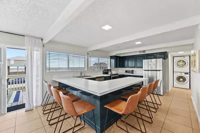 16526 Jamaica Beach Road, Jamaica Beach, TX 77554 - Photo 5