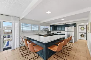 16526 Jamaica Beach Rd, Jamaica Beach, TX 77554 - Photo 5