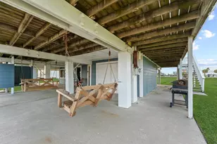 16526 Jamaica Beach Rd, Jamaica Beach, TX 77554 - Photo 23