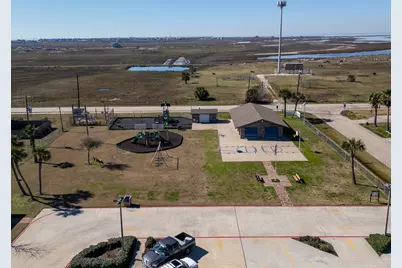 16526 Jamaica Beach Road, Jamaica Beach, TX 77554 - Photo 29