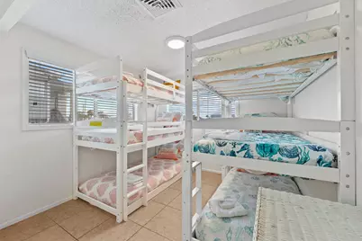 16526 Jamaica Beach Road, Jamaica Beach, TX 77554 - Photo 17