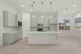 11820 S Pavillion Dr, Mont Belvieu, TX 77523 - Photo 13