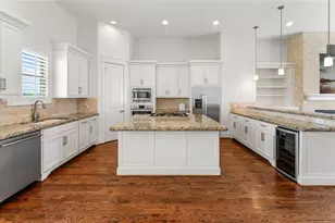 4938 Edison Park Ln, Houston, TX 77081 - Photo 1