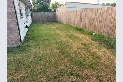 12227 Landcross Drive, Houston, TX 77099 - Photo 15