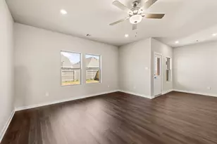 1923 Stargazer Ln, Angleton, TX 77515 - Photo 11