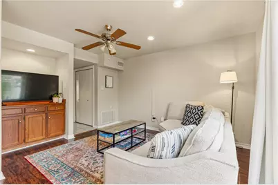1401 Avenue O #Apt G, Huntsville, TX 77340 - Photo 7