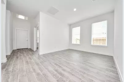 11007 Gardenia Creek Drive, Houston, TX 77044 - Photo 7