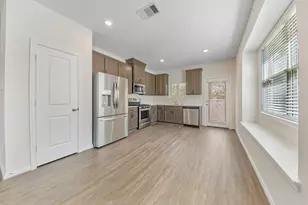 115 Silver Sky Ct, Conroe, TX 77304 - Photo 9