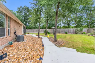 2 Marlowe Way, Conroe, TX 77384 - Photo 41