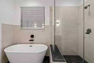 816 Curtin St, Houston, TX 77018 - Photo 9