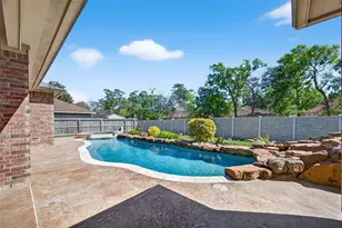 4402 Park Bend Dr, Baytown, TX 77521 - Photo 45