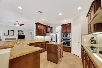 4402 Park Bend Drive, Baytown, TX 77521 - Photo 17