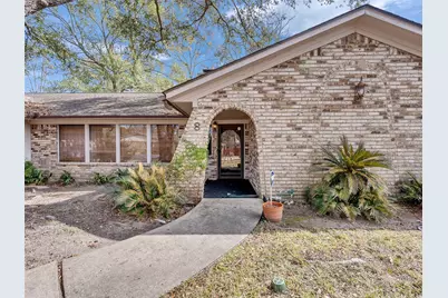 8 Shadowood Street, Conroe, TX 77304 - Photo 3