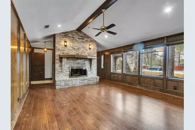 8 Shadowood Street, Conroe, TX 77304 - Photo 7