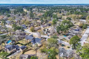 8 Shadowood St, Conroe, TX 77304 - Photo 37