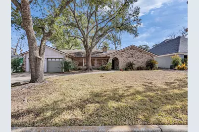 8 Shadowood Street, Conroe, TX 77304 - Photo 1