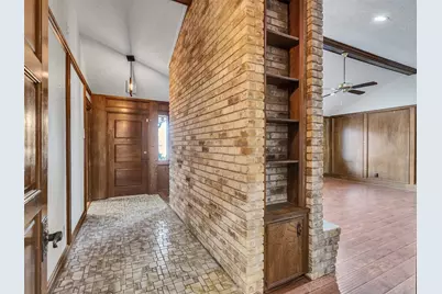 8 Shadowood Street, Conroe, TX 77304 - Photo 5