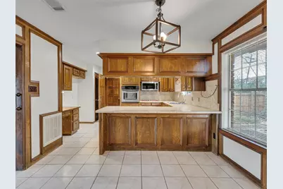 8 Shadowood Street, Conroe, TX 77304 - Photo 11