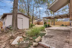 8 Shadowood St, Conroe, TX 77304 - Photo 31