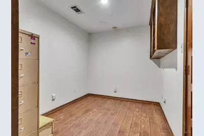 8 Shadowood Street, Conroe, TX 77304 - Photo 27