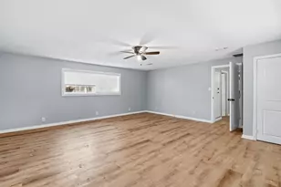 2310 Merle St, Pasadena, TX 77502 - Photo 9