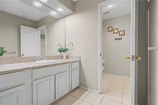 794 Thicket Ln, Houston, TX 77079 - Photo 37