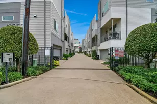 326 Eado Park Cir, Houston, TX 77020 - Photo 27