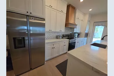 9822 Tulum Court, Galveston, TX 77554 - Photo 17