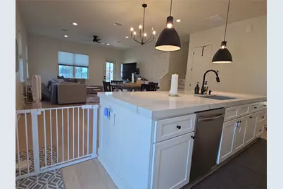 9822 Tulum Court, Galveston, TX 77554 - Photo 19