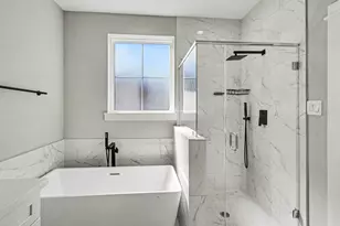 825 Woodcrest Dr, Houston, TX 77018 - Photo 17