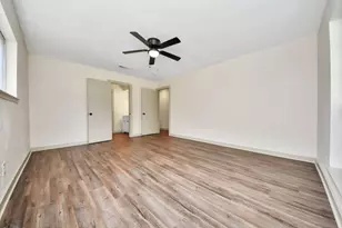 5731 Lodge Creek Dr, Houston, TX 77066 - Photo 13