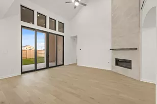 420 Soaring Sparrow Trl, Katy, TX 77493 - Photo 11