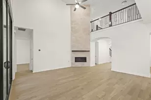 420 Soaring Sparrow Trl, Katy, TX 77493 - Photo 9