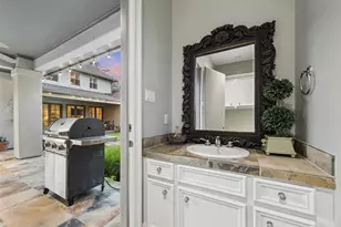 531 3 Corners Dr, Houston, TX 77024 - Photo 41